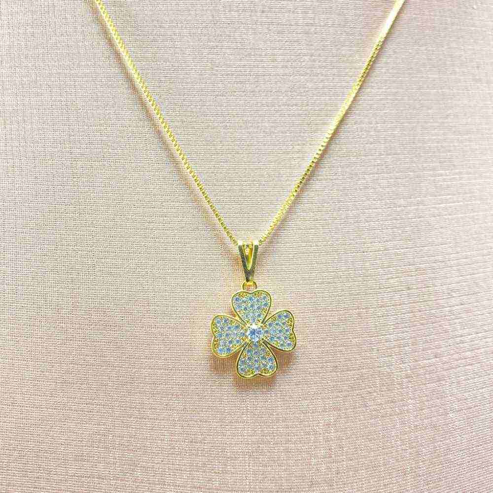 COLAR TREVO DA SORTE FOLHEADO DOURADO COM ZIRC�NIAS 