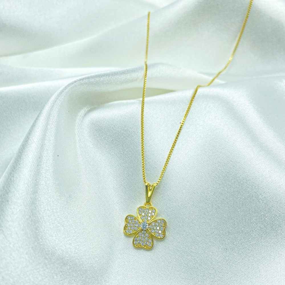 COLAR TREVO DA SORTE FOLHEADO DOURADO COM ZIRC�NIAS 