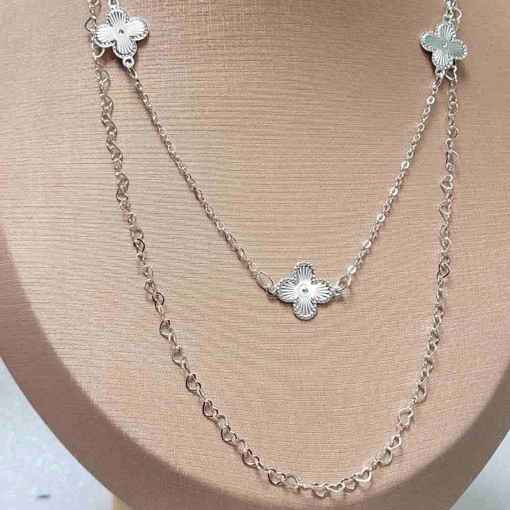 COLAR DUPLO PRATEADO COM PINGENTES FLORAIS - FOLHEADO