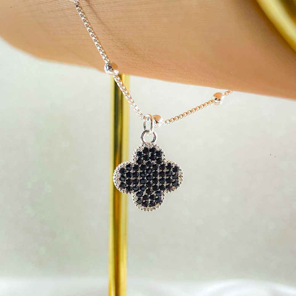 PULSEIRA TREVO CRAVEJADO FOLHEADO - COM BRINDE 